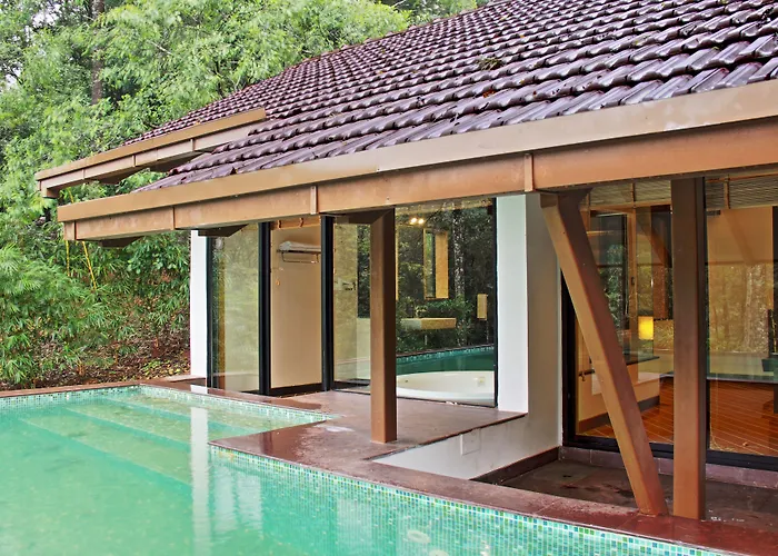 The Ibnii - Eco Luxury Resort